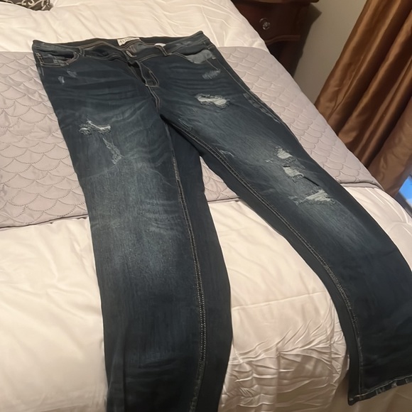 Eloquii distressed jeans size 16 - Picture 4 of 4